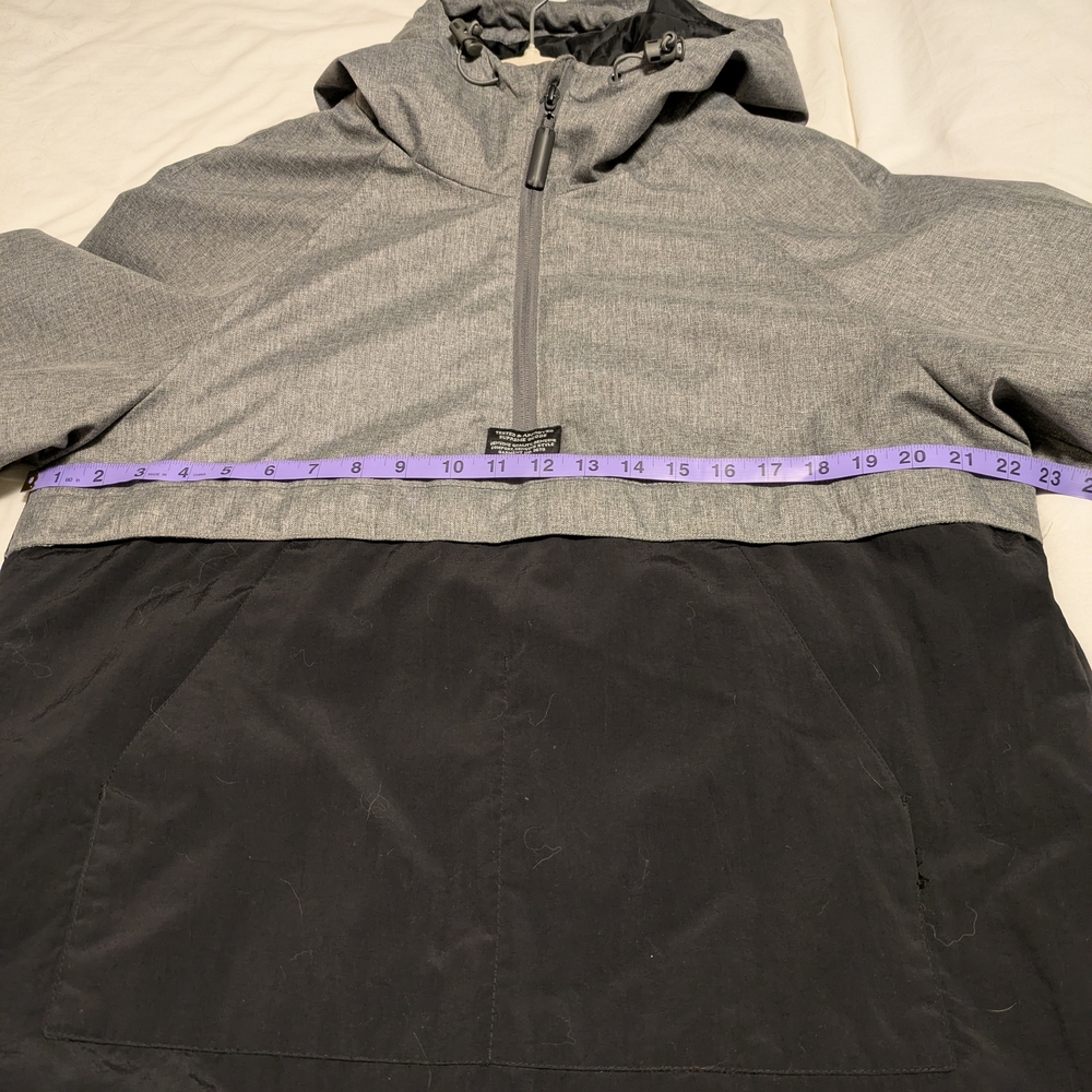 Men's Gray and Black Hooded Jacket - Picture 4 of 14